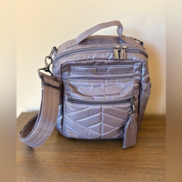 Lug Alpine Crossbody handbag. Walnut brown. EUC - Picture 6 of 13